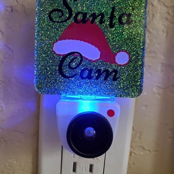 1Santa Camera - Picture 3 of 3